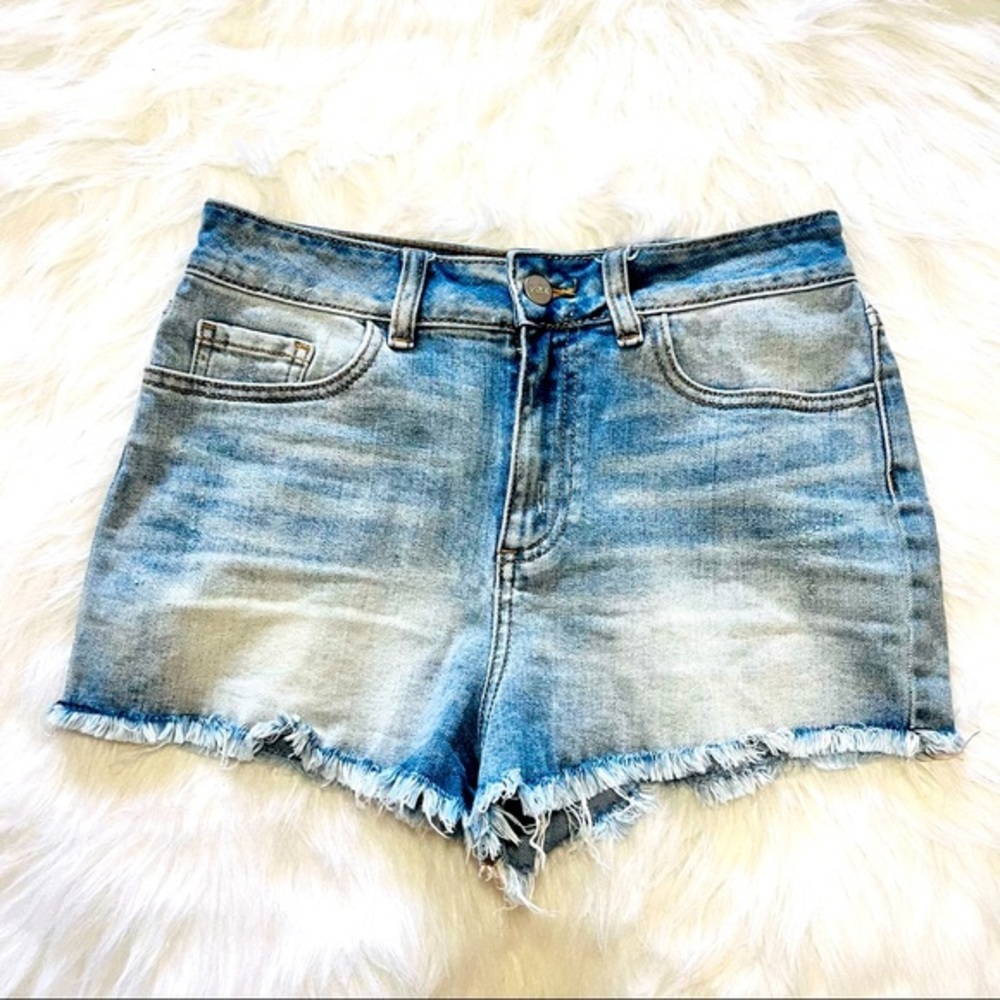Pink Victoria’s Secret Women's Denim Jeans Shorts Size 4 Blue Faded